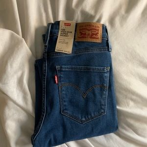 Levi Jeans 720 High Rise Super Skinny